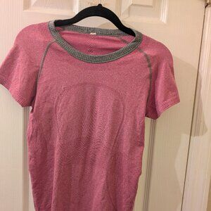 ❤️ Lululemon Sports Tee❤️